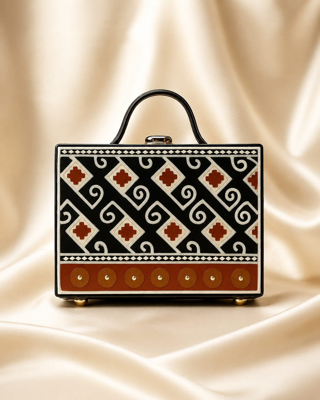 Black Lattice Lippan Art Bag